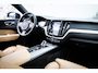 Volvo XC60 2.0 Recharge T8 AWD Inscription | Trekhaak | Panoramadak | Head-up Display | Harman Kardon Audio | 360 Graden Camera | Parkeerassistent | Keyless Entry | Elektrische Achterklep | Stoelverwarming | Cruise Control Adaptief | BLIS | Navigatie | Apple Carplay | Android Auto