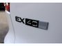 Volvo EX40 Single Motor Extended Range Plus Black Ed. 82 kWh | Apple Carplay & Android Auto | Bestuurdersstoel in hoogte verstelbaar | Buitenspiegels elektrisch inklapbaar | Cruise control adaptief met Stop&Go en stuurhulp |  Dodehoekdetectie met correctie | Hemelbekleding donker | Voorstoelen verwarmd | Warmtepomp