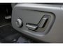 Volvo EX40 Single Motor Extended Range Plus Black Ed. 82 kWh | Apple Carplay & Android Auto | Bestuurdersstoel in hoogte verstelbaar | Buitenspiegels elektrisch inklapbaar | Cruise control adaptief met Stop&Go en stuurhulp |  Dodehoekdetectie met correctie | Hemelbekleding donker | Voorstoelen verwarmd | Warmtepomp