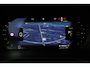 Volvo EX40 Single Motor Extended Range Plus Black Ed. 82 kWh | Apple Carplay & Android Auto | Bestuurdersstoel in hoogte verstelbaar | Buitenspiegels elektrisch inklapbaar | Cruise control adaptief met Stop&Go en stuurhulp |  Dodehoekdetectie met correctie | Hemelbekleding donker | Voorstoelen verwarmd | Warmtepomp