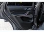 BMW X5 xDrive50e LCI M-sport Pro Skylounge M-Seats H&K Stoelvent Softclose Alcantaradak 360 ACC Carbon Iconic Trekhaak