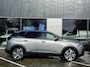 Peugeot 3008 1.2 PureTech 130pk S&S Allure Navigatie | BT | AppleCarplay & AndroidAuto | TREKHAAK | Achetruitrijcamera | Parkeersensoren voor & achter | Cruise & Climate Control