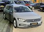 Volkswagen Passat Variant 1.5 TSI Business | Electrische Trekhaak | ACC | Massage | DAB | Achteruitrijcamera |