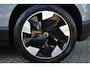 Volvo EX30 Single Motor Extended Range Plus 69 kWh | Verwarmbare voorstoelen en stuurwiel | Warmtepomp | Adaptieve cruise control | Keyless | Apple carplay/Android auto | 19 Inch lichtmetalen velgen | Elektrische achterklep | Pilot Assist |