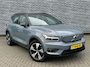 Volvo XC40 Recharge Pro | Warmtepomp | Trekhaak | Two-Tone | Harman Kardon Audio | Panoramadak | 360 Graden Camera | Keyless Entry | Elektrische Achterklep | Elektrisch Verstelbare Voorstoelen | Stoelverwarming | Cruise Control Adaptief | BLIS | Navigatie | Apple Carplay | Android Auto