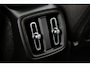 Volvo XC40 B4 Plus Dark | Trekhaak | Verwarmbare voorstoelen en stuurwiel | 4 seizoenen banden | Premium audio by Harman Kardon | Adaptieve cruise control | Verwarmbare voorruit | Keyless | Elektrische achterklep | Apple carplay/Android auto