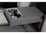 Volvo XC40 B4 Plus Dark | Trekhaak | Verwarmbare voorstoelen en stuurwiel | 4 seizoenen banden | Premium audio by Harman Kardon | Adaptieve cruise control | Verwarmbare voorruit | Keyless | Elektrische achterklep | Apple carplay/Android auto