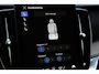 Volvo XC90 T8 Plug-in hybrid Ultra Black Edition | 22" Lichtmetalen Wielen | Bowers & Wilkins Premium Audio | Luchtvering | Geventileerde Voorstoelen met Massage | Extra Getint Glas | Google Infotainment | Nappa Lederen bekleding