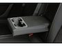 Volvo XC40 B4 Plus Dark | Panoramadak | Trekhaak | Verwarmbare voorstoelen en stuurwiel | Premium audio by Harman Kardon | Adaptieve cruise control