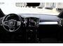 Volvo XC40 B4 Plus Dark | Panoramadak | Trekhaak | Verwarmbare voorstoelen en stuurwiel | Premium audio by Harman Kardon | Adaptieve cruise control