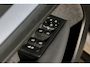 Volvo XC40 B4 Plus Dark | Panoramadak | Trekhaak | Verwarmbare voorstoelen en stuurwiel | Premium audio by Harman Kardon | Adaptieve cruise control