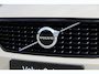 Volvo XC40 B4 Plus Dark | Panoramadak | Trekhaak | Verwarmbare voorstoelen en stuurwiel | Premium audio by Harman Kardon | Adaptieve cruise control