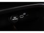 Volvo XC40 B4 Plus Black Edition | Verwarmbare voorstoelen | Verwarmbaar stuurwiel | Premium audio by Harman Kardon | Panoramadak | Rondom zichtcamera | Verwarmbare voorruit | 20 inch Lichtmetalen velgen | Alarmklasse 3