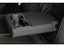 Volvo XC40 B4 Plus Black Edition | Verwarmbare voorstoelen | Verwarmbaar stuurwiel | Premium audio by Harman Kardon | Panoramadak | Rondom zichtcamera | Verwarmbare voorruit | 20 inch Lichtmetalen velgen | Alarmklasse 3
