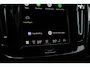 Volvo XC40 B4 Plus Black Edition | Verwarmbare voorstoelen | Verwarmbaar stuurwiel | Premium audio by Harman Kardon | Panoramadak | Rondom zichtcamera | Verwarmbare voorruit | 20 inch Lichtmetalen velgen | Alarmklasse 3