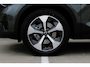 Volvo XC40 B4 Plus Dark | DEMO DEAL | Panoramadak | Elektrisch Verstelbare Voorstoelen | Getint Glas Achter | Keyless | Elektrische Achterklep | Premium audio by Harman Kardon | Stoelverwarming | Stuurverwarming | Volvo UX Infotainment | Adaptieve Cruise Control | Pilot Assist | BLIS