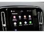 Volvo XC40 B4 Automaat Plus Black Edition | Demo Deal | Verwarmbare voorstoelen | Verwarmbaar stuurwiel | Premium audio by Harman Kardon | Verwarmbaar voorruit | Panoramadak | Rondom zichtcamera | 20 inch Lichtmetalen velgen | Alarmklasse 3