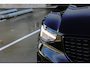 Volvo XC40 B4 Automaat Plus Black Edition | Demo Deal | Verwarmbare voorstoelen | Verwarmbaar stuurwiel | Premium audio by Harman Kardon | Verwarmbaar voorruit | Panoramadak | Rondom zichtcamera | 20 inch Lichtmetalen velgen | Alarmklasse 3