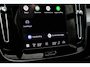 Volvo XC40 B4 Automaat Plus Black Edition | Demo Deal | Verwarmbare voorstoelen | Verwarmbaar stuurwiel | Premium audio by Harman Kardon | Verwarmbaar voorruit | Panoramadak | Rondom zichtcamera | 20 inch Lichtmetalen velgen | Alarmklasse 3