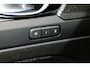 Volvo XC40 B4 Automaat Plus Black Edition | Demo Deal | Verwarmbare voorstoelen | Verwarmbaar stuurwiel | Premium audio by Harman Kardon | Verwarmbaar voorruit | Panoramadak | Rondom zichtcamera | 20 inch Lichtmetalen velgen | Alarmklasse 3