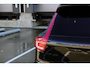 Volvo XC40 B4 Automaat Plus Black Edition | Demo Deal | Verwarmbare voorstoelen | Verwarmbaar stuurwiel | Premium audio by Harman Kardon | Verwarmbaar voorruit | Panoramadak | Rondom zichtcamera | 20 inch Lichtmetalen velgen | Alarmklasse 3