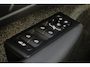 Volvo XC40 B4 Automaat Plus Black Edition | Demo Deal | Verwarmbare voorstoelen | Verwarmbaar stuurwiel | Premium audio by Harman Kardon | Verwarmbaar voorruit | Panoramadak | Rondom zichtcamera | 20 inch Lichtmetalen velgen | Alarmklasse 3