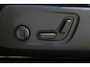 Volvo XC40 B4 Plus Dark | Trekhaak | Verwarmbare voorstoelen en stuurwiel | Premium audio by Harman Kardon | Adaptieve cruise control | Verwarmbare voorruit | Keyless | Elektrische achterklep | Apple carplay/Android auto