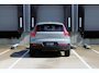 Volvo XC40 B4 Plus Dark | Trekhaak | Verwarmbare voorstoelen en stuurwiel | Premium audio by Harman Kardon | Adaptieve cruise control | Verwarmbare voorruit | Keyless | Elektrische achterklep | Apple carplay/Android auto