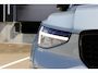 Volvo XC40 B4 Plus Dark | Trekhaak | Verwarmbare voorstoelen en stuurwiel | Premium audio by Harman Kardon | Adaptieve cruise control | Verwarmbare voorruit | Keyless | Elektrische achterklep | Apple carplay/Android auto