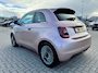 Fiat 500e Passion 42 kWh Keyless Start | Apple CarPlay/Android Auto | Climate Controle | Cruise Controle | Lichtmetalen velgen | | Airco | Apple Carplay/Android Auto|telefoonintegratie premium | Boordcomputer