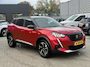 Peugeot 2008 1.2 PureTech GT Stoelverwarming | Camera | Parkeersensoren Rondom | Carplay | Digitaal Dashboard | Climate | Cruise | Achteruitrijcamera | Afwijkende dakkleur | Airco (automatisch)