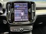 Volvo XC40 B4 Plus Black Edition | Elektrisch bedienbare trekhaak | Harman & Kardon audio | 360-graden camera