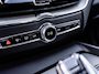Volvo XC60 2.0 T6 Plug-in hybrid AWD Ultra Black Edition - R-Design l Pano l HUD l Memory