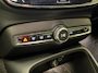 Volvo XC40 2.0 B4 Plus Dark