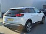 Peugeot 3008 1.2 PureTech Blue Lease Premium Panorama Dak | 19" Lichtmetaal | Camera | Parkeersensoren | 19" Lichtmetaal | Leder/Stof | Digitaal Dashboard | Achteruitrijcamera | Apple Carplay/Android Auto|telefoonintegratie premium | Cruise control