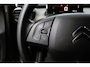 Citroën C4 Cactus 1.2 PureTech Shine/ D-Riem verv: 58.000 KM!/ Trekhaak/ 17'' LMV/ Apple + Android/ Keyless/ DAB+/ Dode-Hoek DET./ Lane-Assist./ PDC V+A/ Extra getint glas/ Navi/ Cruise/ Bluetooth/ Multi. LEDER. Stuur.