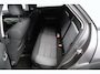 Citroën C4 Cactus 1.2 PureTech Shine/ D-Riem verv: 58.000 KM!/ Trekhaak/ 17'' LMV/ Apple + Android/ Keyless/ DAB+/ Dode-Hoek DET./ Lane-Assist./ PDC V+A/ Extra getint glas/ Navi/ Cruise/ Bluetooth/ Multi. LEDER. Stuur.