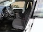 Volkswagen Up! 1.0 take up! Comf. BlueMotion 1e Eigenaar!!! * Rijklaarprijs incl. garantie * Airco * Electrische Ramen * Central vergr. * 5 Deurs *