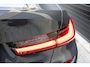 BMW 3-Serie 318i M-Sport 4-Cil | PANO | CARBON | DRAVITGRAU | ALCANTARA | CARPLAY | 50 JAHRE