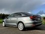Volkswagen Jetta 1.4 TSI Hybrid Highline Automaat / 1e Eigenaar / A-Z Onderhouden / Navi / Clima / 17" Velgen / PDC / Cruise / LED