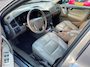 Volvo V70 2.4 D5 Summum Trekhaak Airco NAP APK 1 Jaar