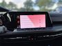 Volkswagen Golf 1.5 eTSI R-Line Business | Automaat | Pano | Blind spot | LED | Camera | PDC | Half leder | Dealer onderhouden|