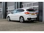 BMW X1 XDrive25e High Executive M-Sport | 12 Mnd. Garantie & SOH 88% | Nette en zeer complete X1 met historie