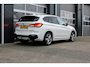 BMW X1 XDrive25e High Executive M-Sport | 12 Mnd. Garantie & SOH 88% | Nette en zeer complete X1 met historie