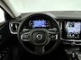 Volvo V60 B3 Essential Edition | Parkeercamera | Stoel- en stuurverwarming | Trekhaak