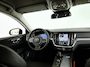 Volvo V60 B3 Essential Edition | Parkeercamera | Stoel- en stuurverwarming | Trekhaak