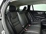 Volvo V60 B3 Essential Edition | Parkeercamera | Stoel- en stuurverwarming | Trekhaak