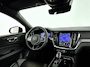Volvo V60 T6 Plug-in hybrid AWD Plus Dark | Parkeercamera | Harman Kardon | Stoel- en stuurverwarming | Trekhaak