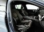 Volvo V60 T6 Plug-in hybrid AWD Plus Dark | Parkeercamera | Harman Kardon | Stoel- en stuurverwarming | Trekhaak