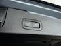 Volvo V60 T6 Plug-in hybrid AWD Plus Dark | Parkeercamera | Harman Kardon | Stoel- en stuurverwarming | Trekhaak